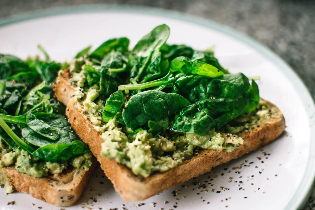 7 Supercharged Benefits of Spinach